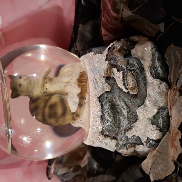 Music box Snowglobe - Picture 1 of 8